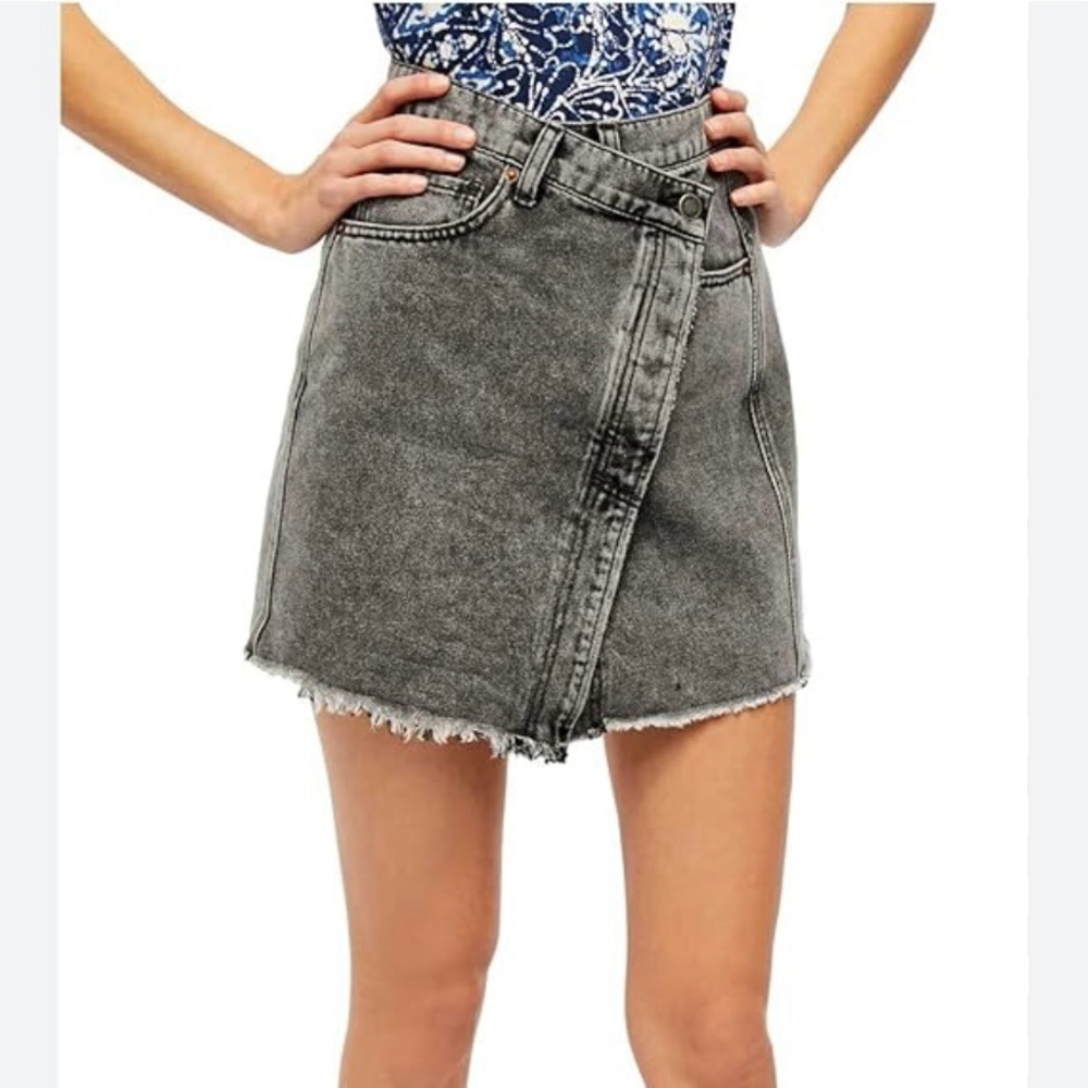 Womens Black Frayed Mini Wrap Skirt size 24
